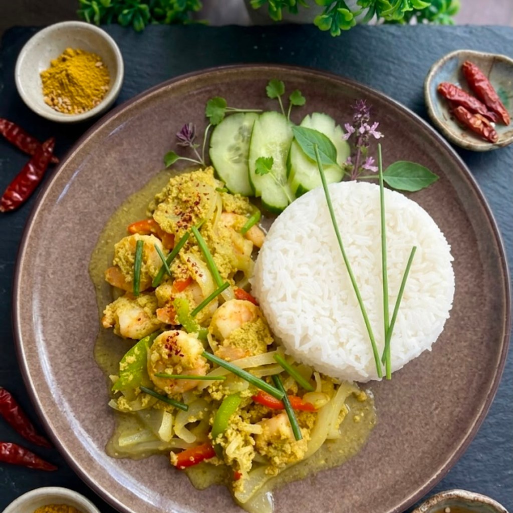 Kung Pad Pong Curry (crevettes ou poulet, poudre de curry)